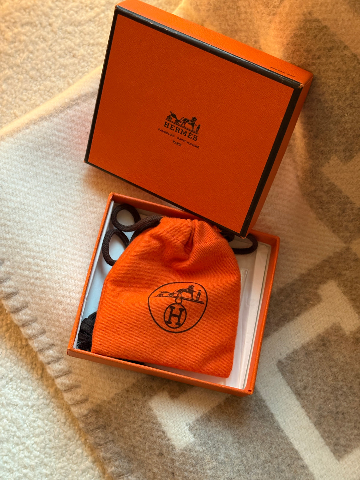 Hermes Taillevent Wine Rater in Orange with Original Box | Collectors Gene