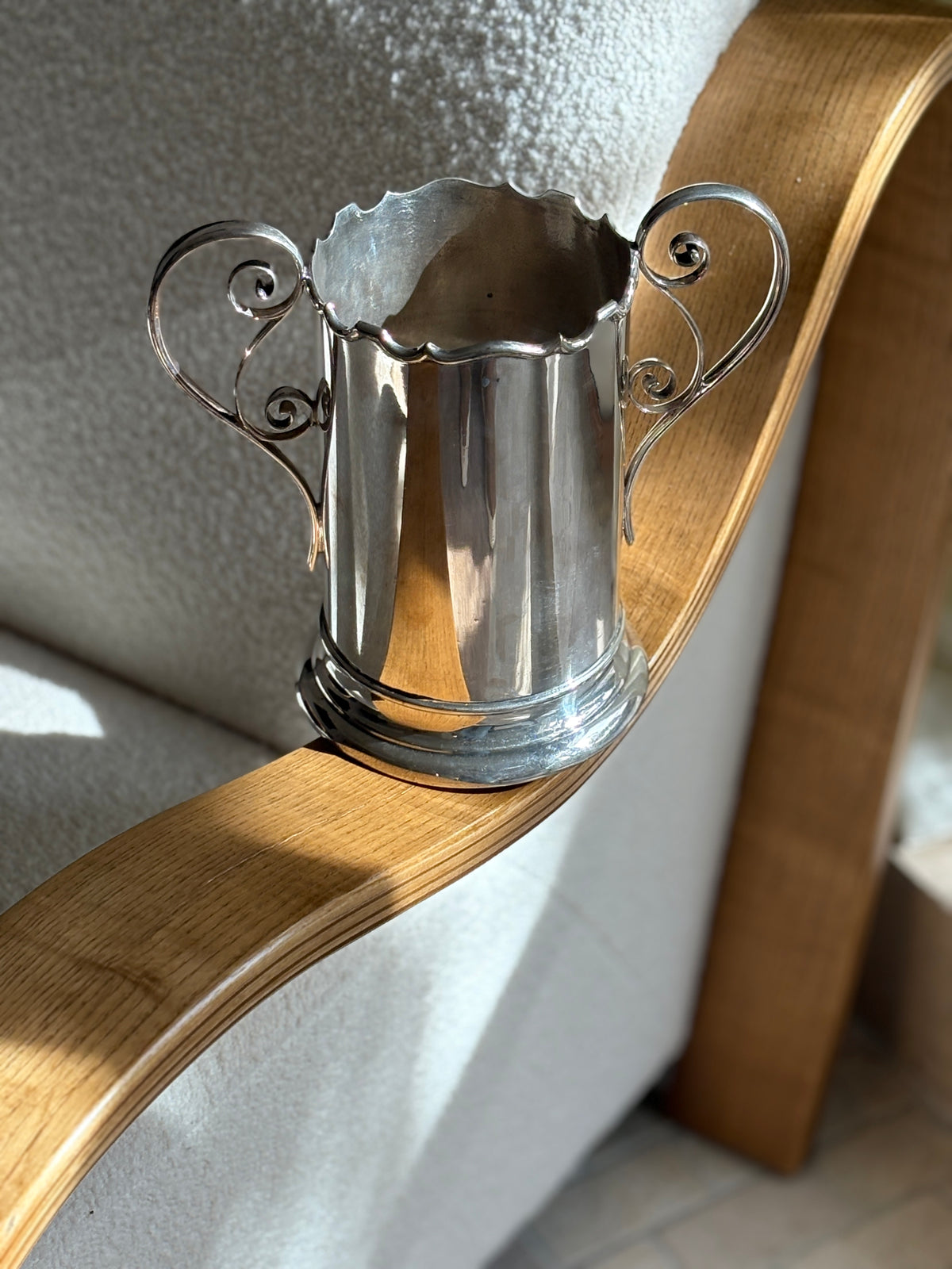 Bottle Syphon Holder by Walker &amp; Hall c. Early 1900&