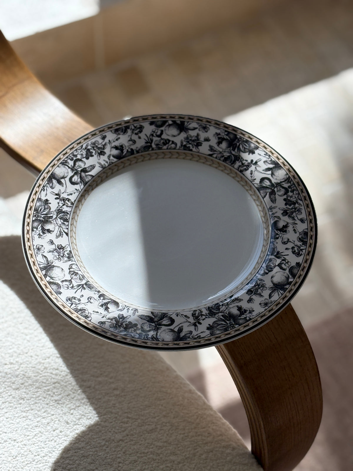 Royal Doulton Noir Floral &amp; Fruit Plates – Set of 12 Dinner Plates | Collectors Gene