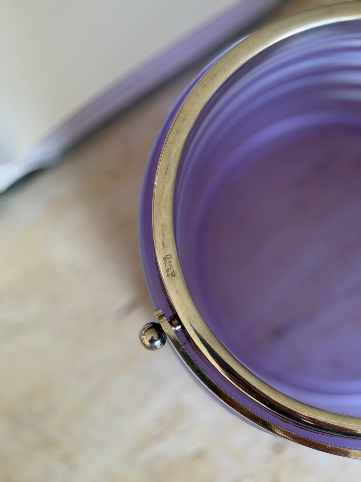 Close-up of the rim&